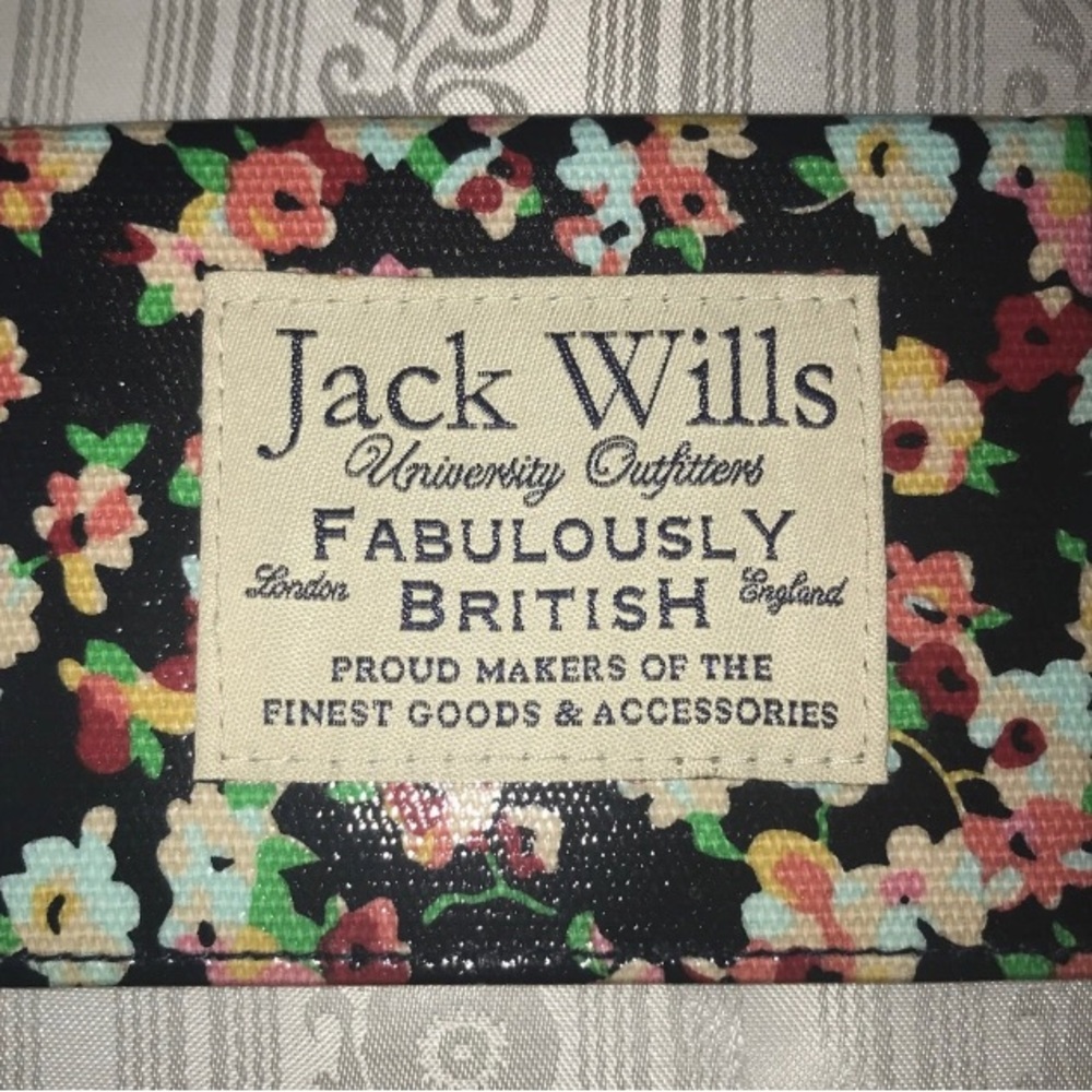 Jack Wills Fabulously British Floral Card Holder